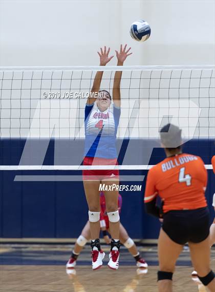 Thumbnail 1 in Burbank vs Jefferson photogallery.
