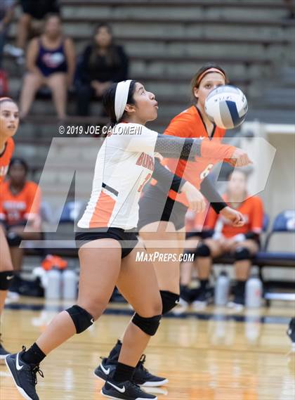 Thumbnail 2 in Burbank vs Jefferson photogallery.