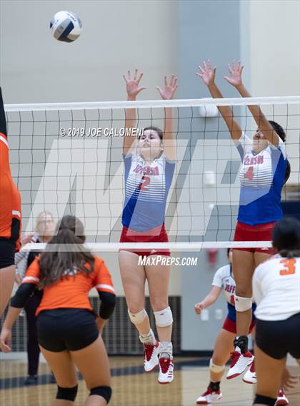 Thumbnail 3 in Burbank vs Jefferson photogallery.
