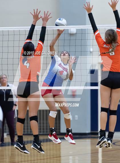 Thumbnail 3 in Burbank vs Jefferson photogallery.