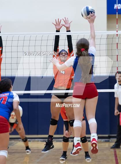Thumbnail 2 in Burbank vs Jefferson photogallery.