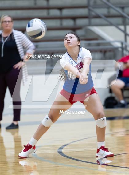Thumbnail 1 in Burbank vs Jefferson photogallery.