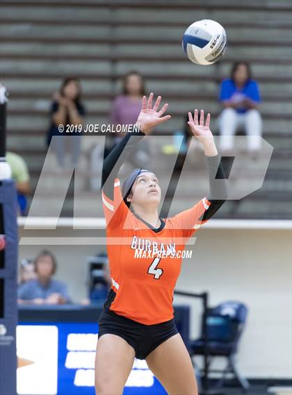 Thumbnail 2 in Burbank vs Jefferson photogallery.