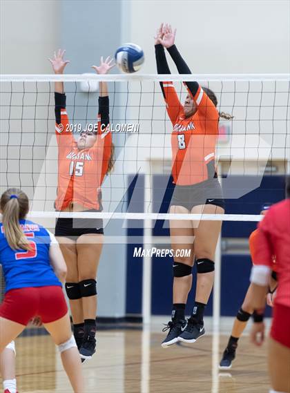 Thumbnail 3 in Burbank vs Jefferson photogallery.