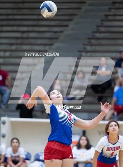 Thumbnail 2 in Burbank vs Jefferson photogallery.