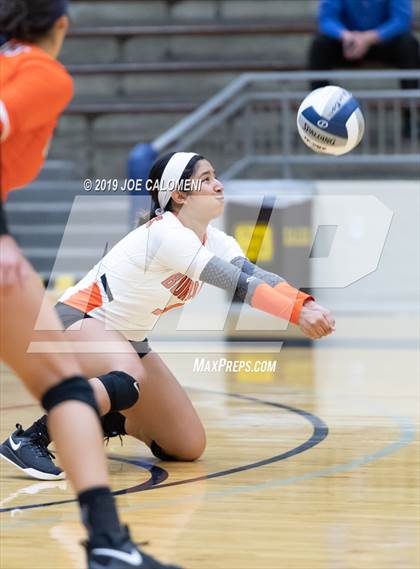 Thumbnail 1 in Burbank vs Jefferson photogallery.