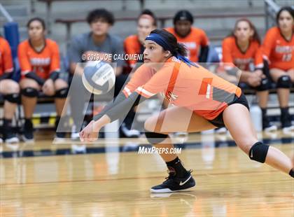 Thumbnail 2 in Burbank vs Jefferson photogallery.