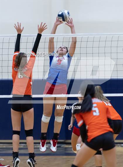 Thumbnail 1 in Burbank vs Jefferson photogallery.
