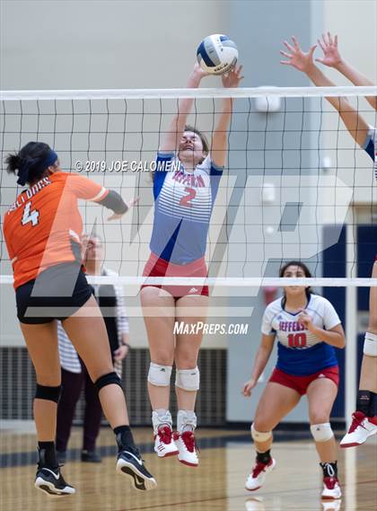 Thumbnail 3 in Burbank vs Jefferson photogallery.