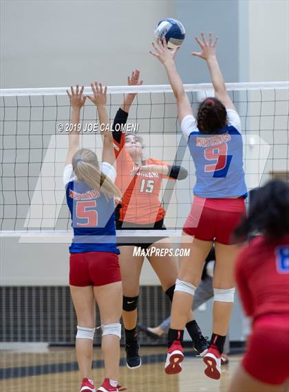 Thumbnail 3 in Burbank vs Jefferson photogallery.