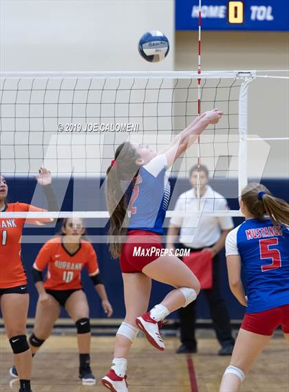 Thumbnail 3 in Burbank vs Jefferson photogallery.