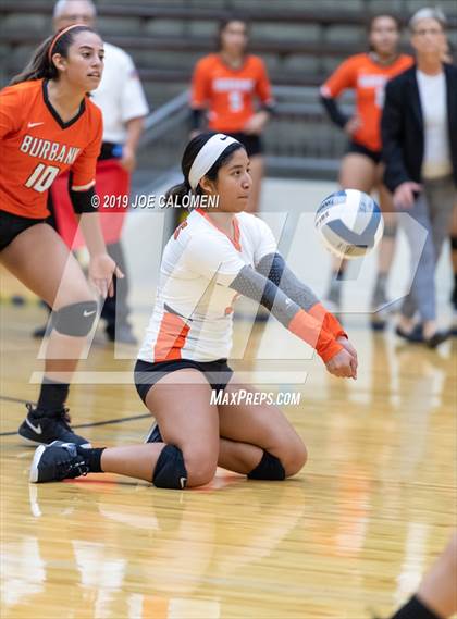 Thumbnail 1 in Burbank vs Jefferson photogallery.