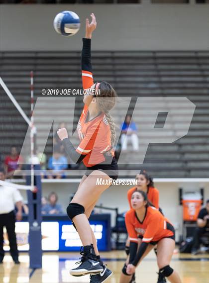 Thumbnail 3 in Burbank vs Jefferson photogallery.
