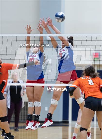 Thumbnail 1 in Burbank vs Jefferson photogallery.
