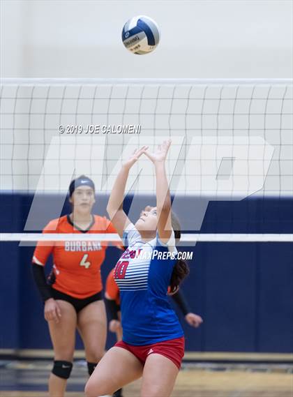 Thumbnail 3 in Burbank vs Jefferson photogallery.