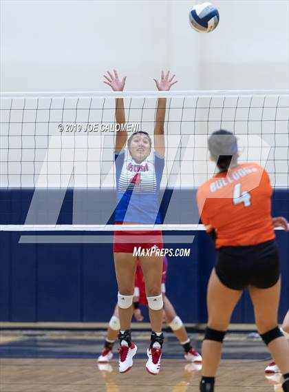 Thumbnail 3 in Burbank vs Jefferson photogallery.