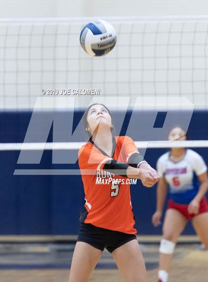 Thumbnail 3 in Burbank vs Jefferson photogallery.