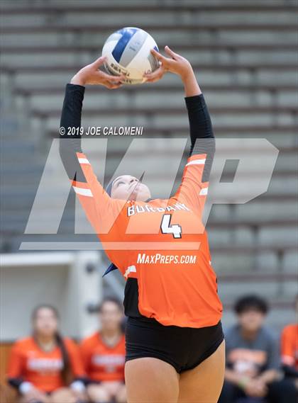 Thumbnail 2 in Burbank vs Jefferson photogallery.