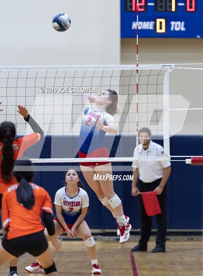 Thumbnail 3 in Burbank vs Jefferson photogallery.