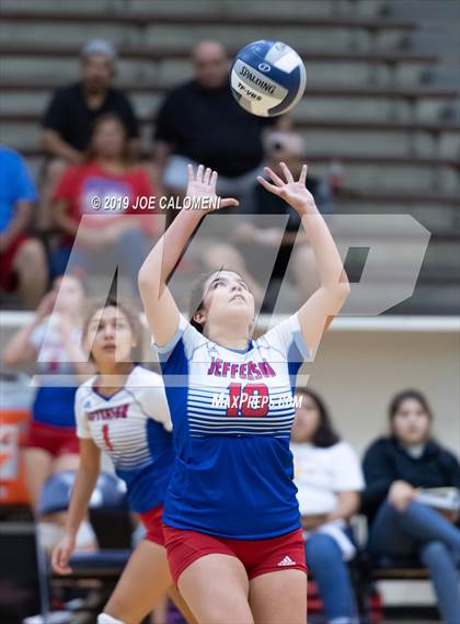 Thumbnail 3 in Burbank vs Jefferson photogallery.