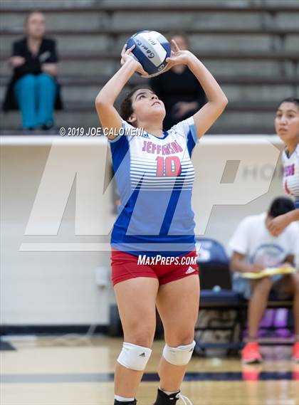 Thumbnail 2 in Burbank vs Jefferson photogallery.