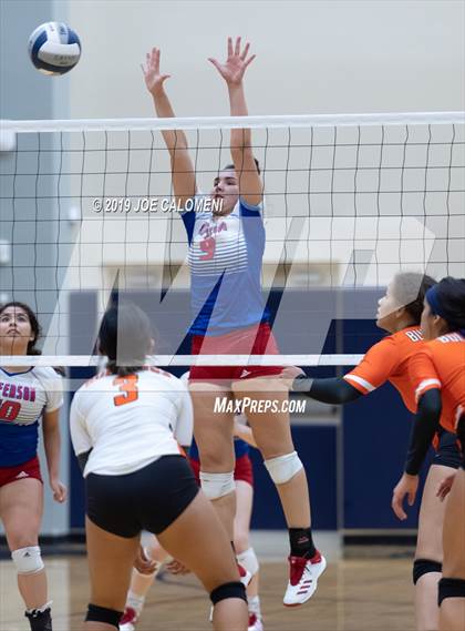 Thumbnail 2 in Burbank vs Jefferson photogallery.