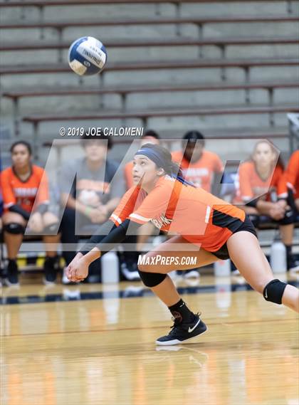Thumbnail 3 in Burbank vs Jefferson photogallery.