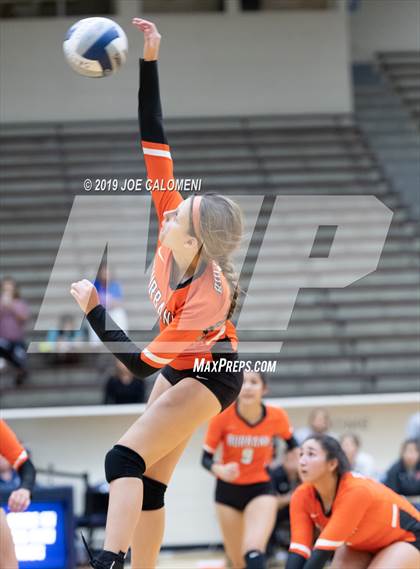 Thumbnail 1 in Burbank vs Jefferson photogallery.