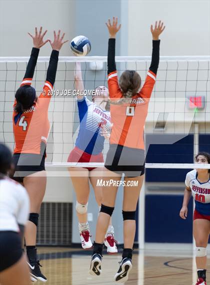 Thumbnail 2 in Burbank vs Jefferson photogallery.