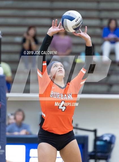 Thumbnail 3 in Burbank vs Jefferson photogallery.