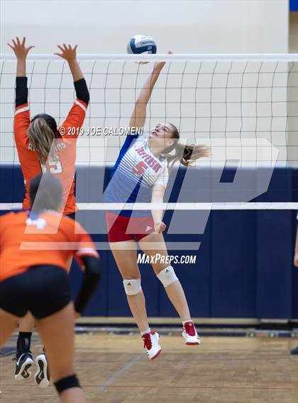 Thumbnail 3 in Burbank vs Jefferson photogallery.