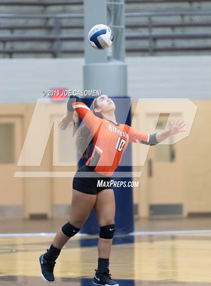 Thumbnail 2 in Burbank vs Jefferson photogallery.