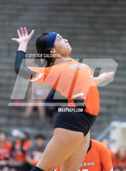 Thumbnail 1 in Burbank vs Jefferson photogallery.