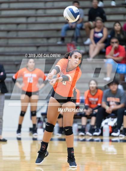 Thumbnail 3 in Burbank vs Jefferson photogallery.