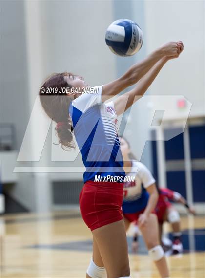 Thumbnail 3 in Burbank vs Jefferson photogallery.