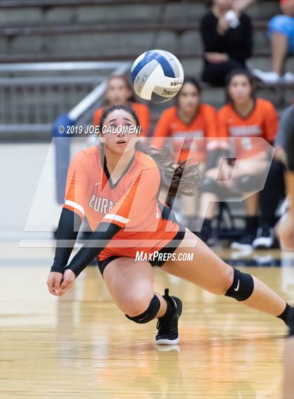 Thumbnail 2 in Burbank vs Jefferson photogallery.