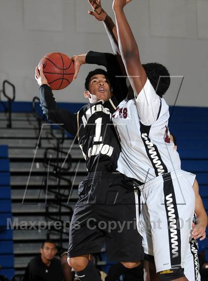 Thumbnail 1 in American Canyon vs. Natomas (Les Curry Invitational) photogallery.