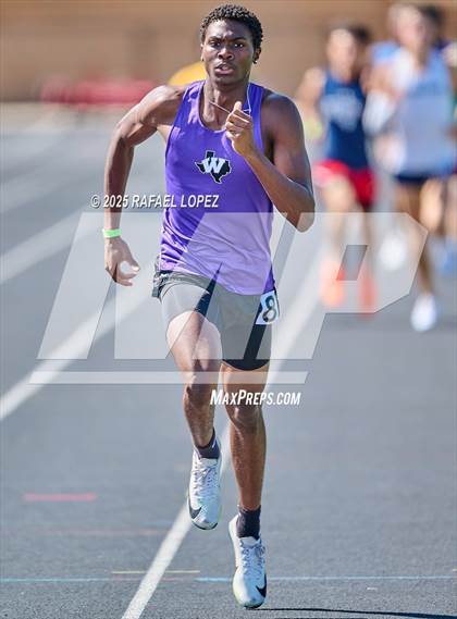 Thumbnail 1 in UIL 6A Track & Field Area 13&14 (800M) photogallery.