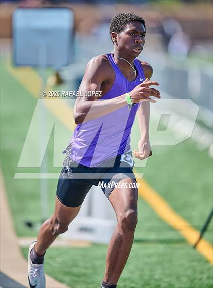 Thumbnail 2 in UIL 6A Track & Field Area 13&14 (800M) photogallery.