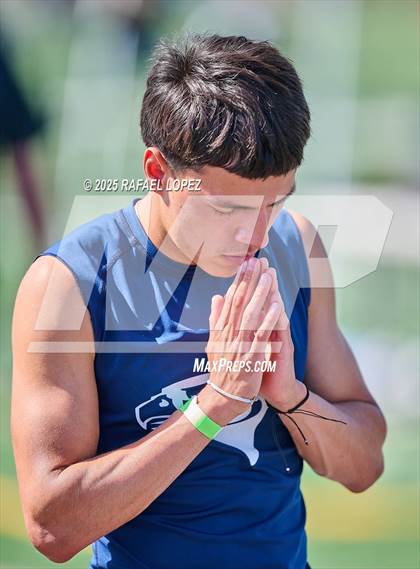 Thumbnail 2 in UIL 6A Track & Field Area 13&14 (800M) photogallery.