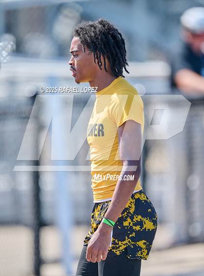 Thumbnail 2 in UIL 6A Track & Field Area 13&14 (800M) photogallery.