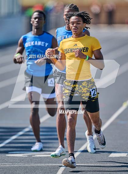 Thumbnail 1 in UIL 6A Track & Field Area 13&14 (800M) photogallery.