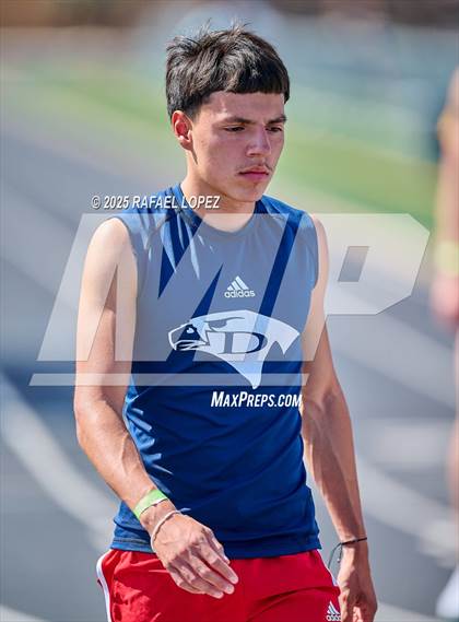 Thumbnail 1 in UIL 6A Track & Field Area 13&14 (800M) photogallery.