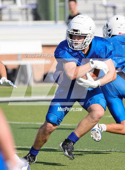 Thumbnail 1 in Peaster vs Mineral Wells (scrimmage) photogallery.
