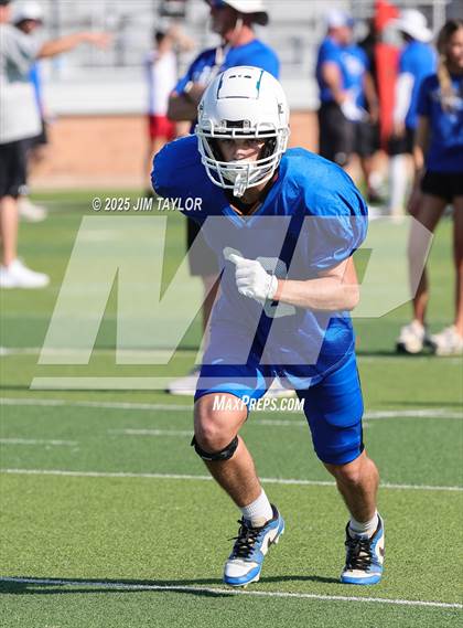 Thumbnail 1 in Peaster vs Mineral Wells (scrimmage) photogallery.