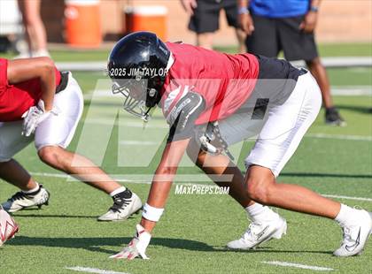 Thumbnail 3 in Peaster vs Mineral Wells (scrimmage) photogallery.