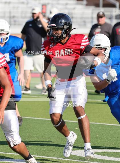 Thumbnail 1 in Peaster vs Mineral Wells (scrimmage) photogallery.