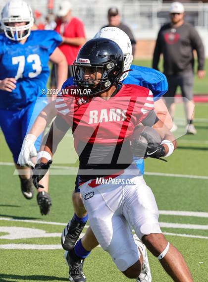 Thumbnail 3 in Peaster vs Mineral Wells (scrimmage) photogallery.