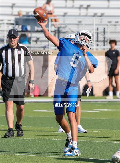 Thumbnail 3 in Peaster vs Mineral Wells (scrimmage) photogallery.