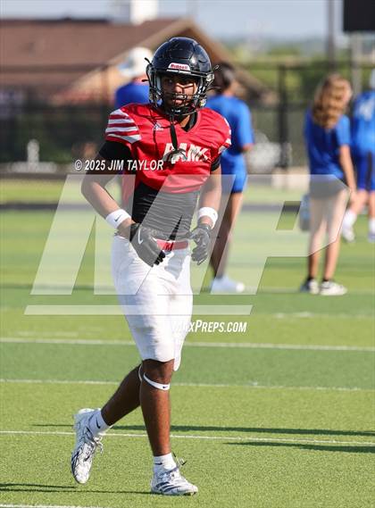Thumbnail 1 in Peaster vs Mineral Wells (scrimmage) photogallery.